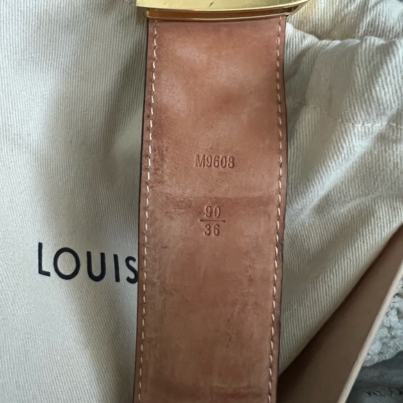 Louis Vuitton Mens Belt - Picture 3 of 3